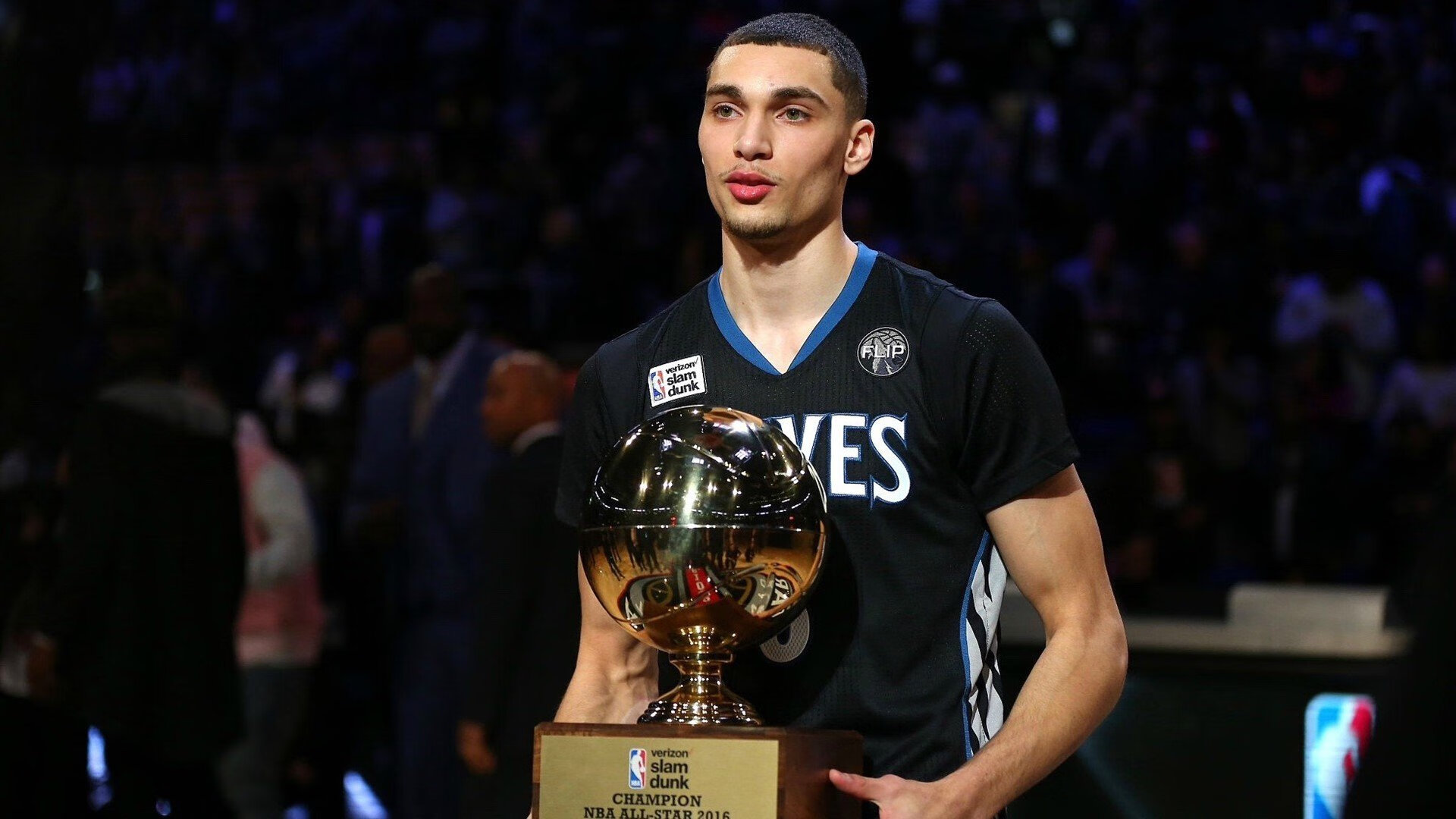 蒂贾内·萨卢恩（Tidjane Salaün）加盟夏洛特黄蜂队